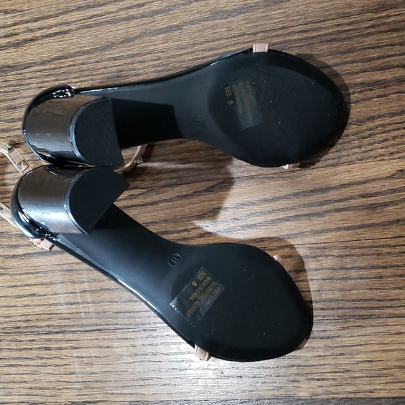 ⭐HOST PICK⭐Charlotte Russe Gold Stud Accent Open Toe Heels - Picture 9 of 15